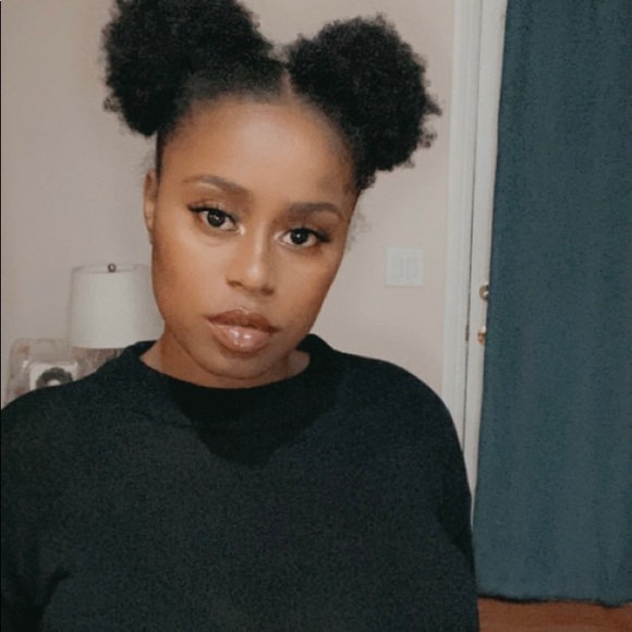 Meet your Posher, Aliyah - Picture 3 of 5